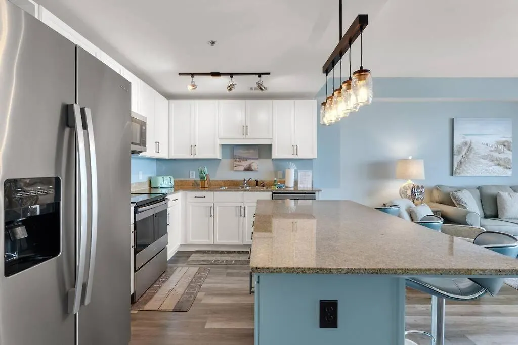 Beautiful Panama City Beach Condo- Ocean View!
